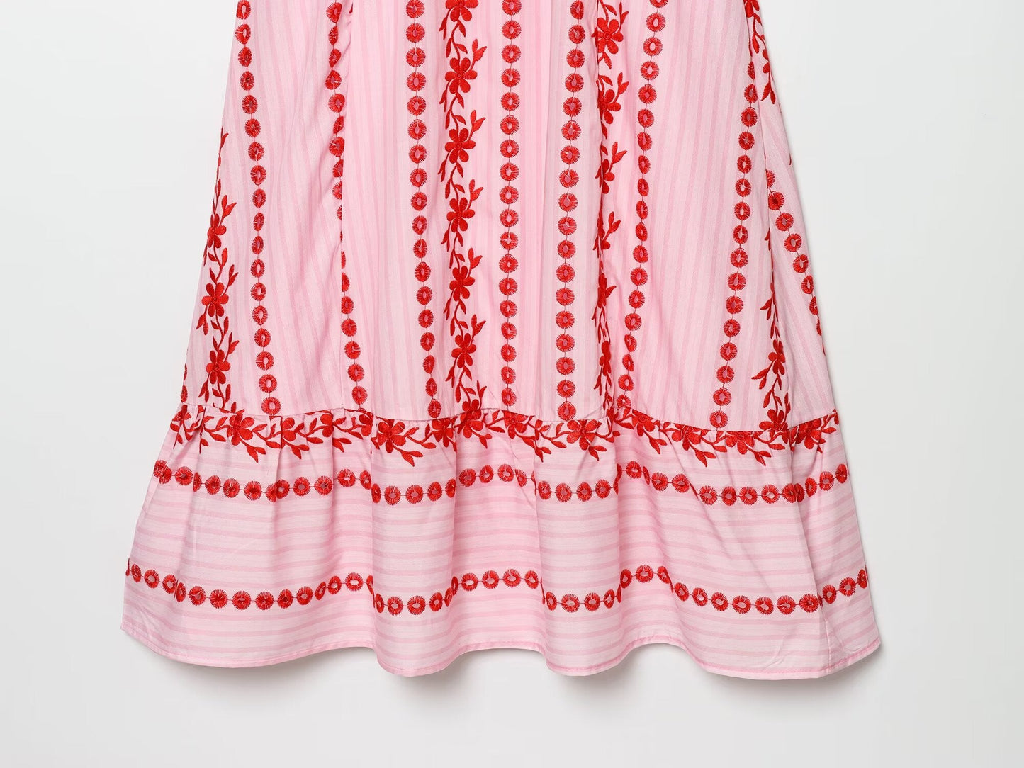 Women's hollowed out embroidered suspender dress