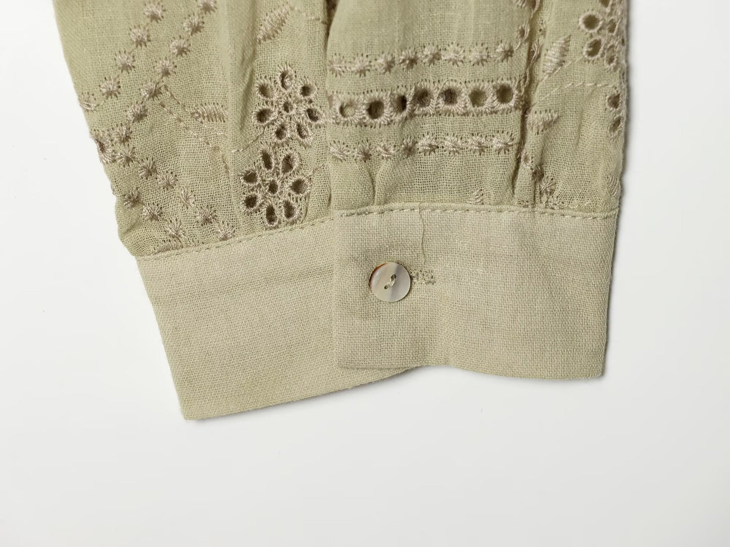 Women's hollowed out embroidered lapel shirt