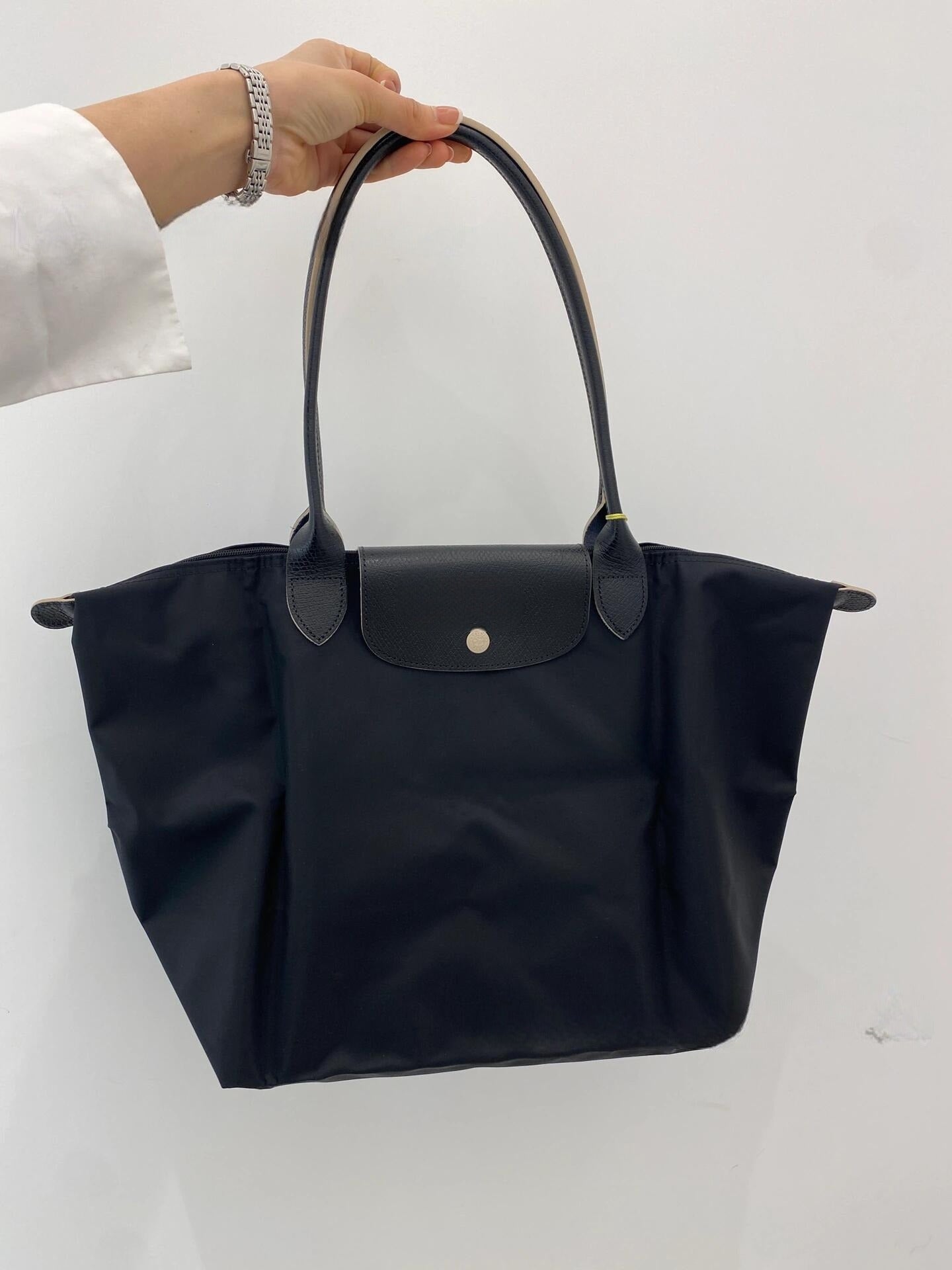 Women's New Joker Nylon Jiaozi Handbag Embroidered Large Tote Waterproof Folding Shoulder Bag.