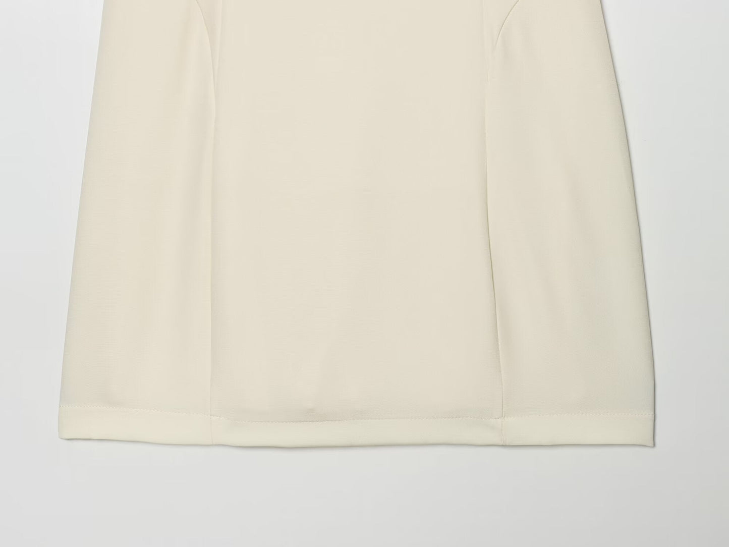Women's contrasting color trimmed mini dress