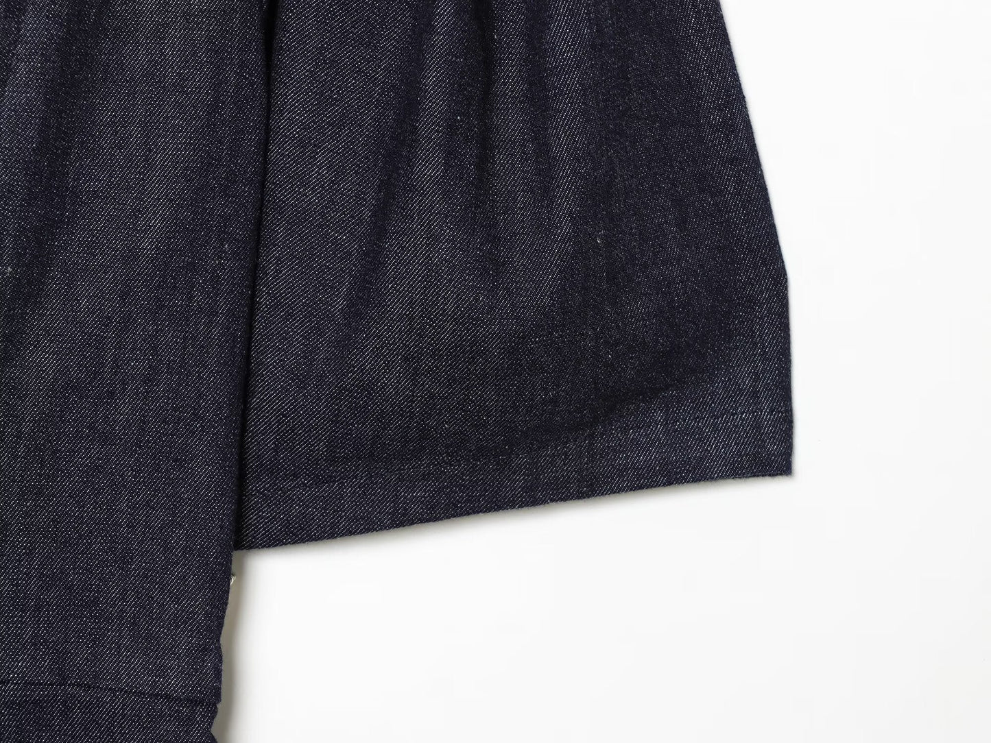 Women's short skirt style hem V-neck top