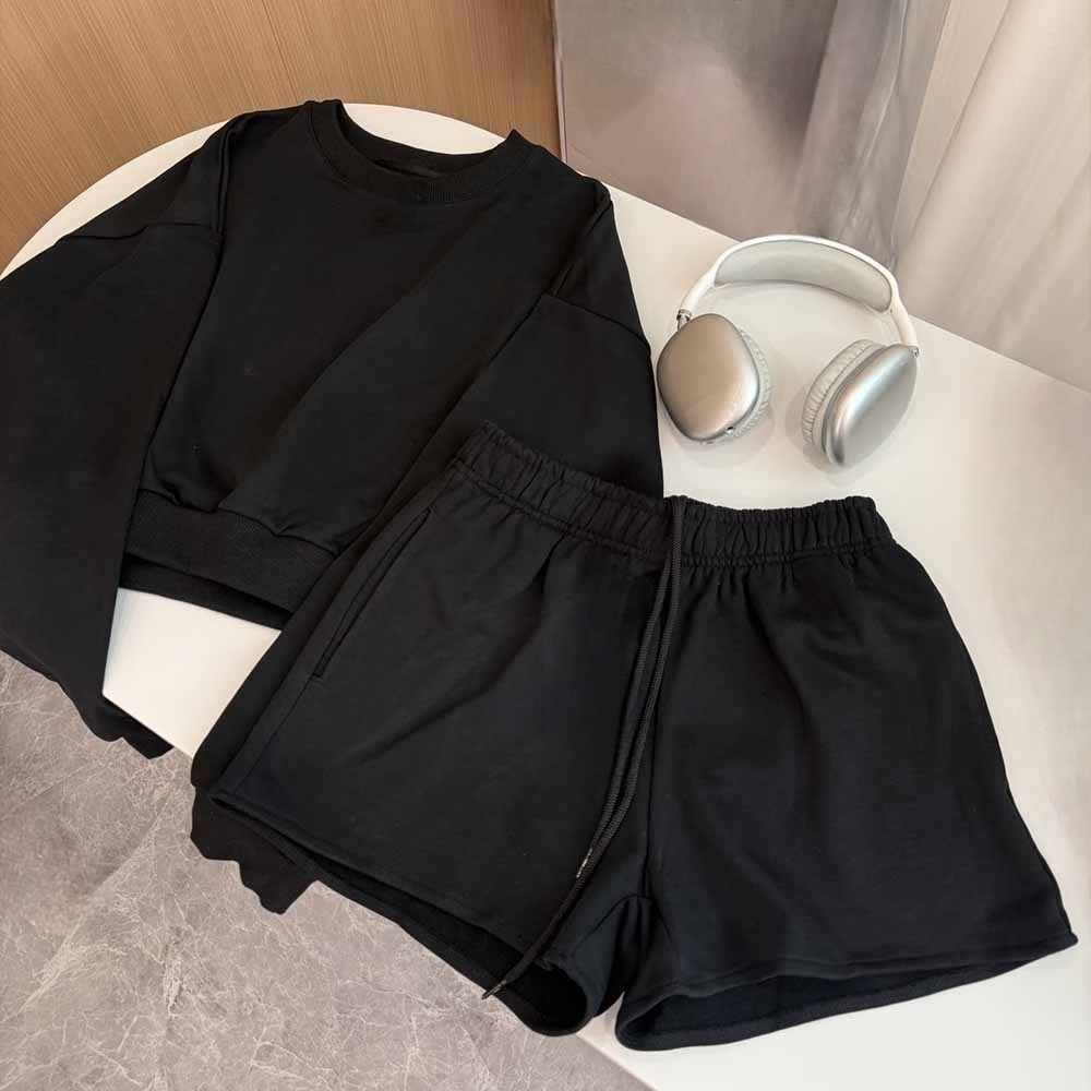 2026 women's new casual Joker O-neck sweater casual shorts suit