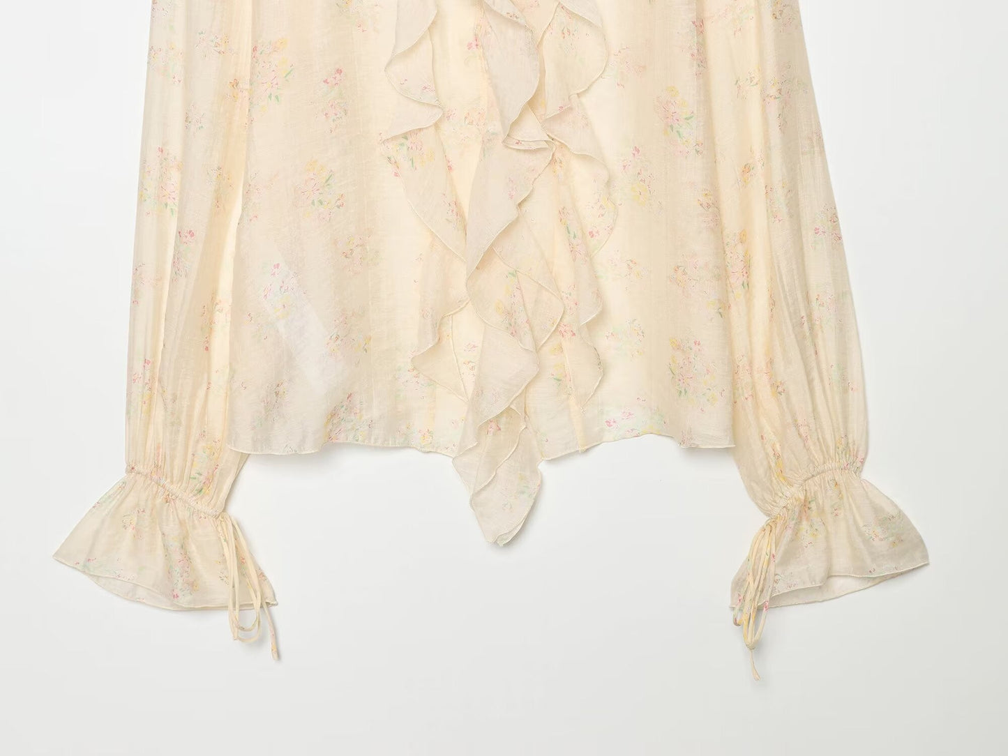 Women's printed V-neck ruffle top