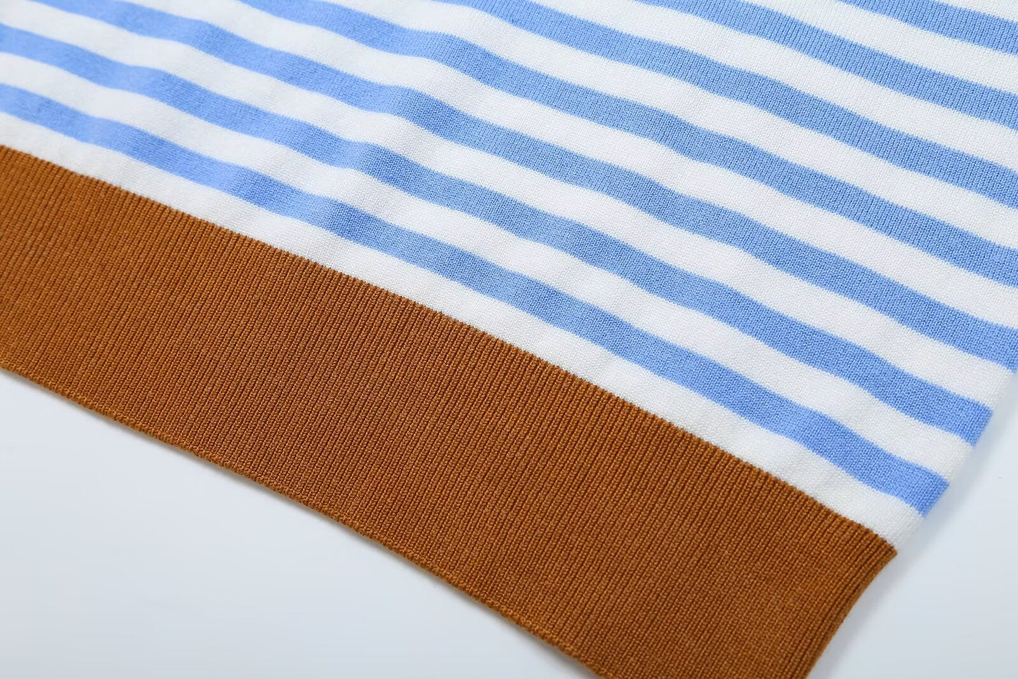 Women's round neck striped knitted top