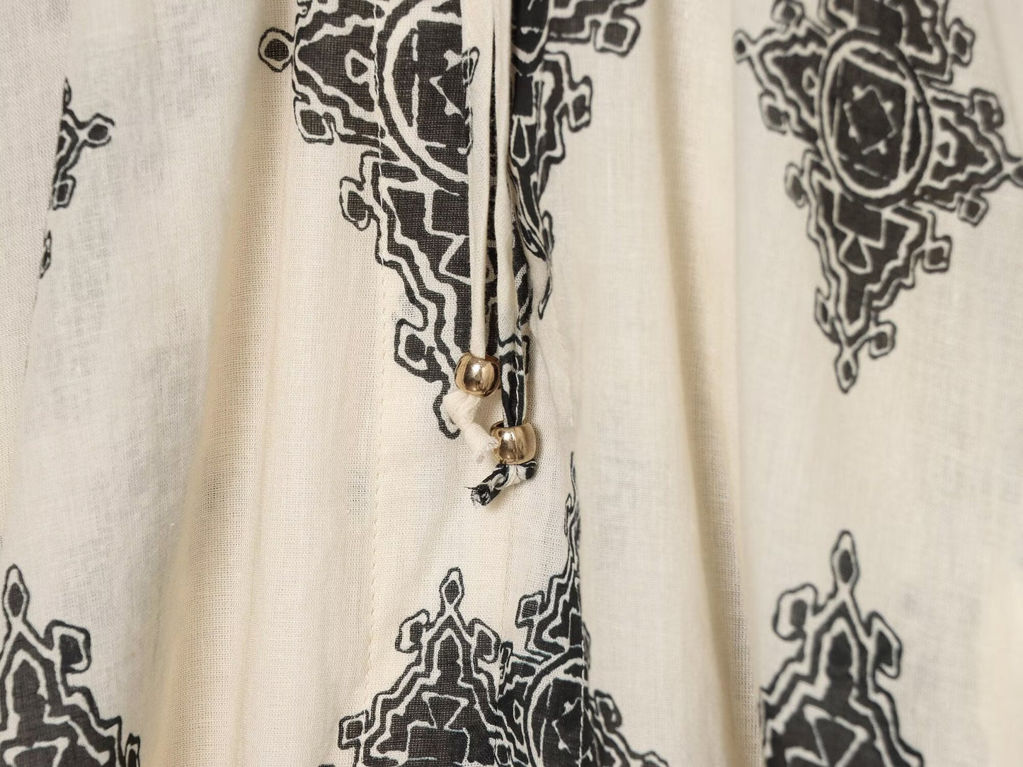 Women's oversized lantern sleeve printed top