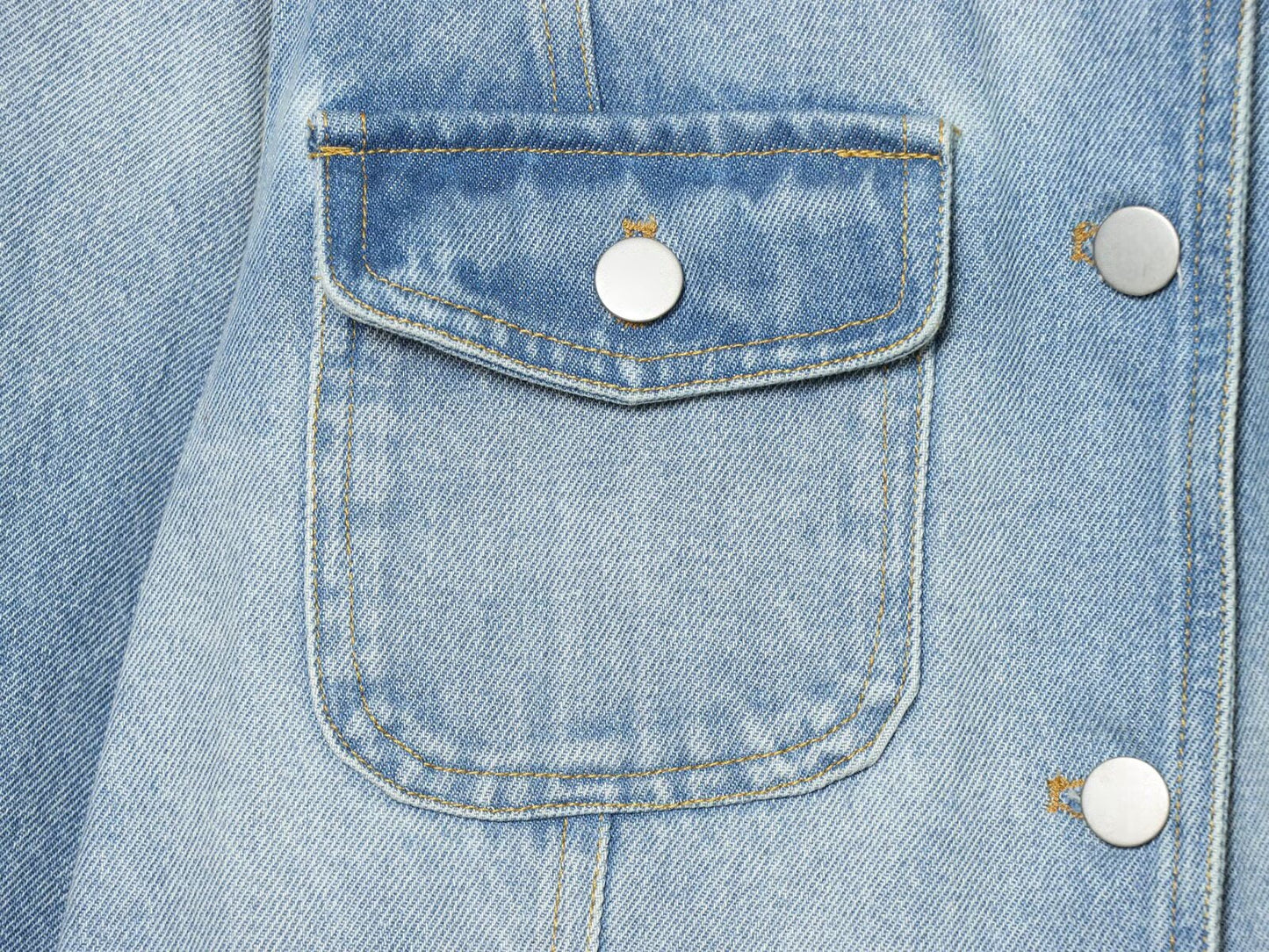 Women's long sleeved stand collar denim jacket