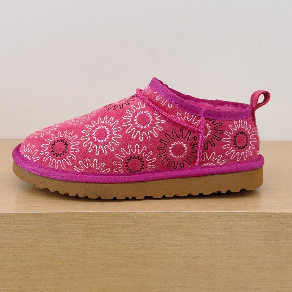 Women's new comfortable flat-bottomed embroidered snow boots