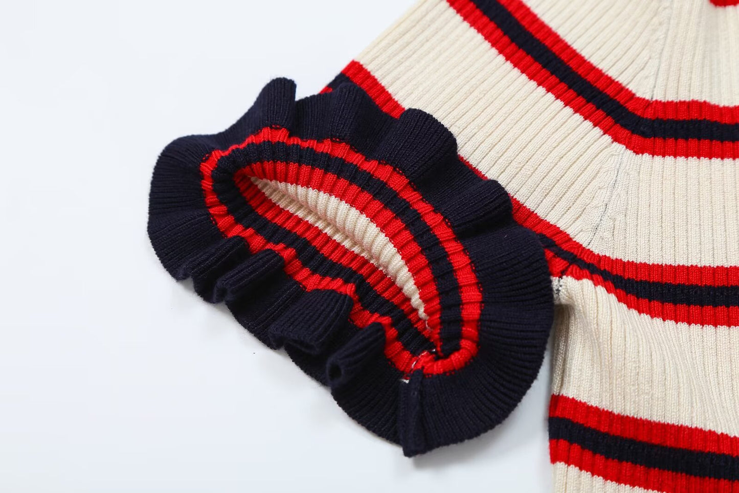 Women's short sleeved striped knitted Coat