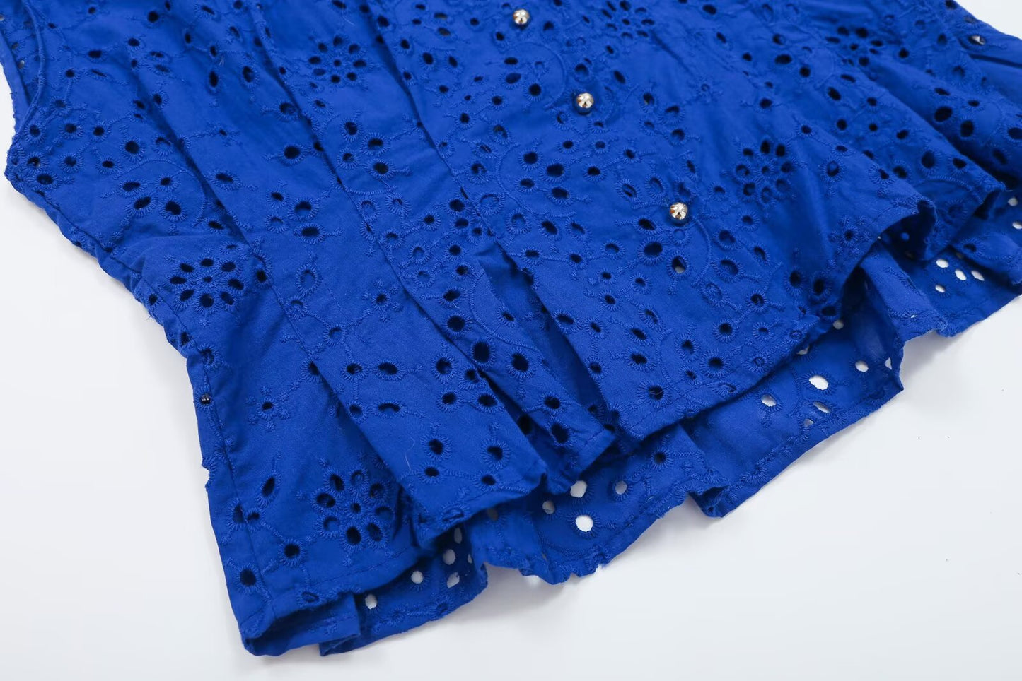 Women's hollowed out embroidered top