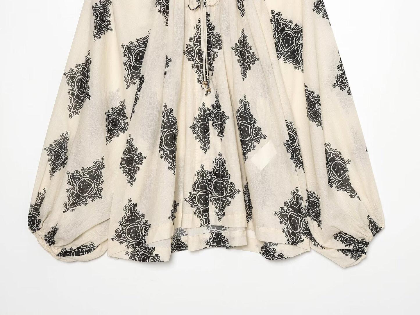 Women's oversized lantern sleeve printed top