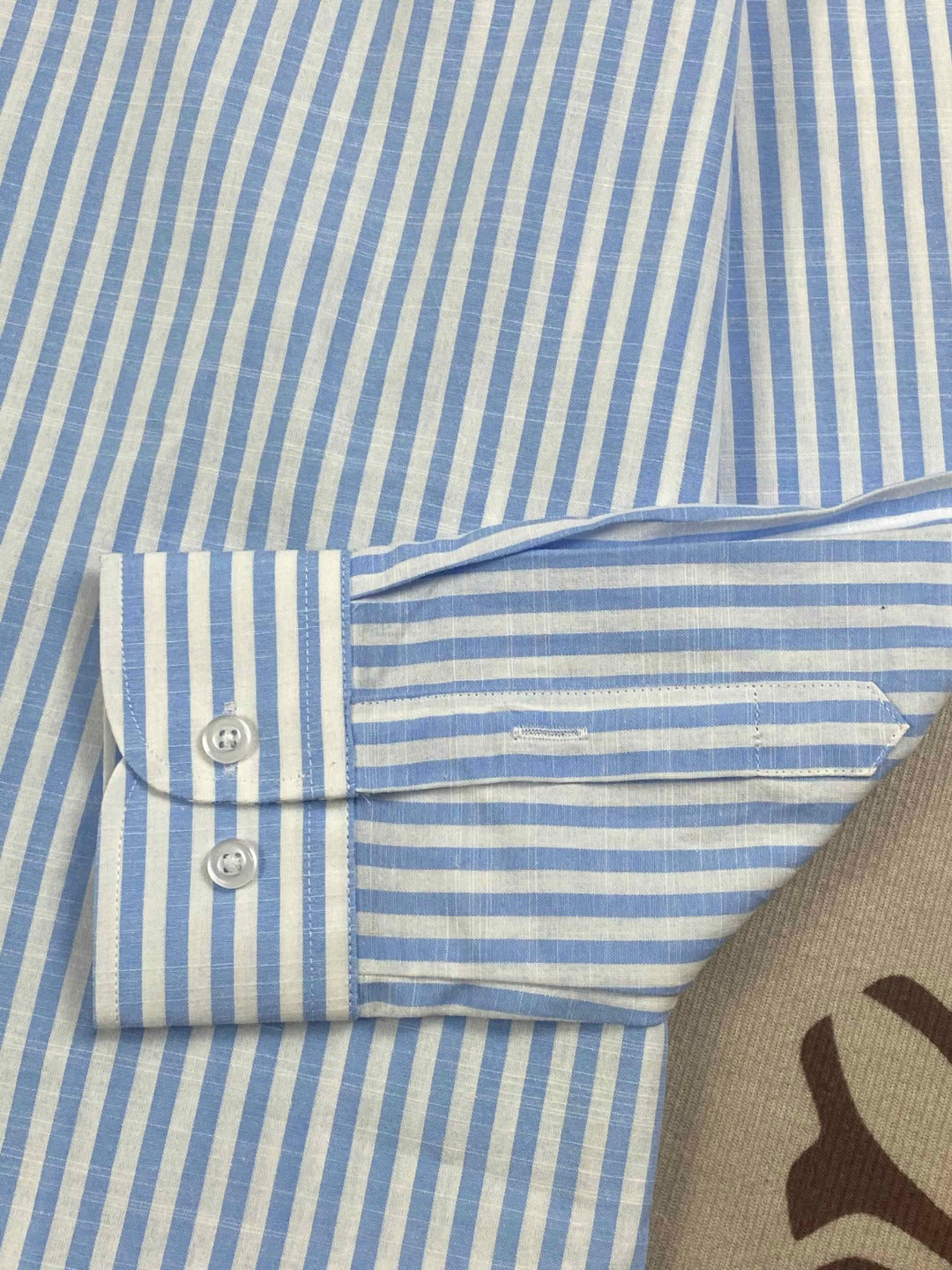 women with the new fashion casual Joker embroidery comfortable breathable cotton striped shirt.