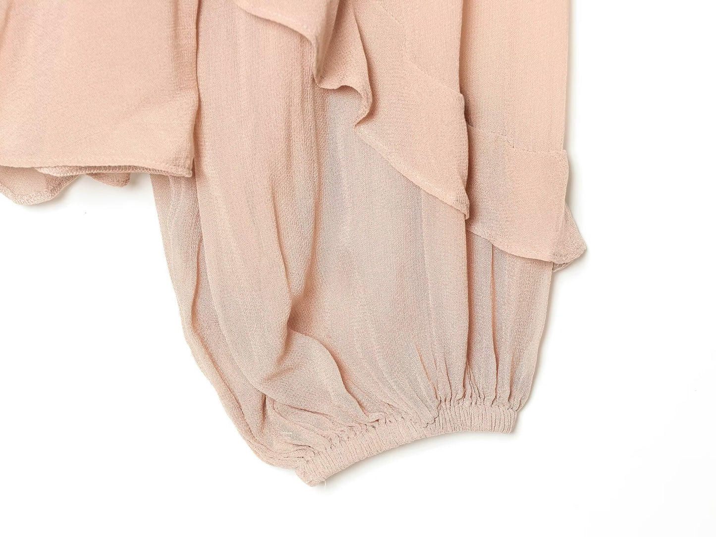Women's lantern sleeve pleated top
