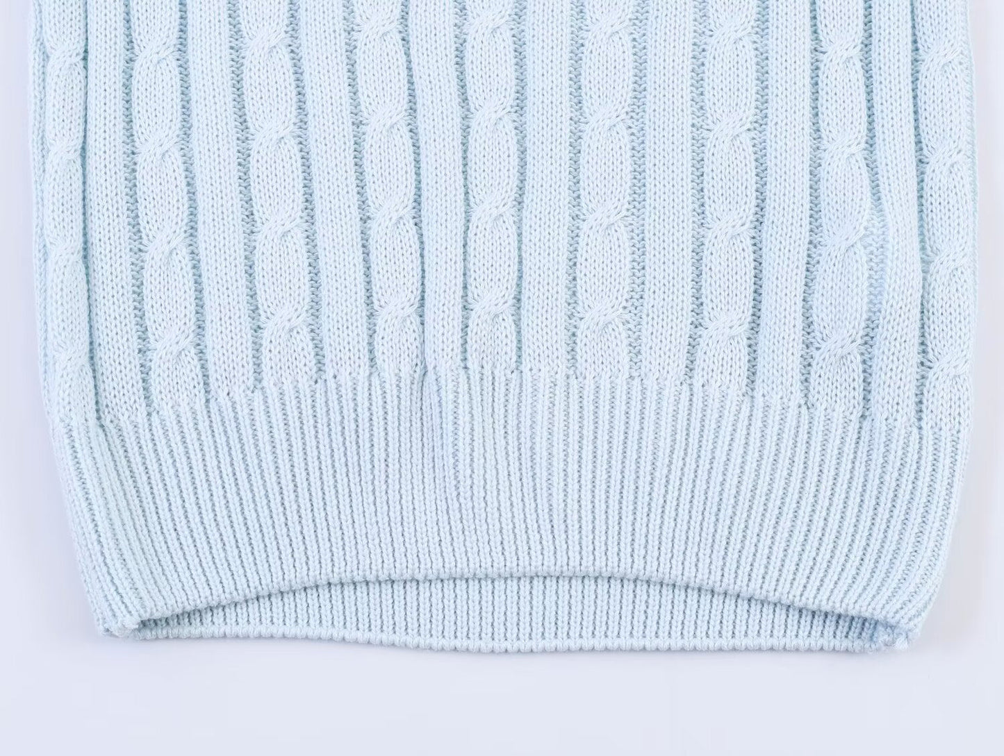 Women's contrasting fake two-piece knitted sweater