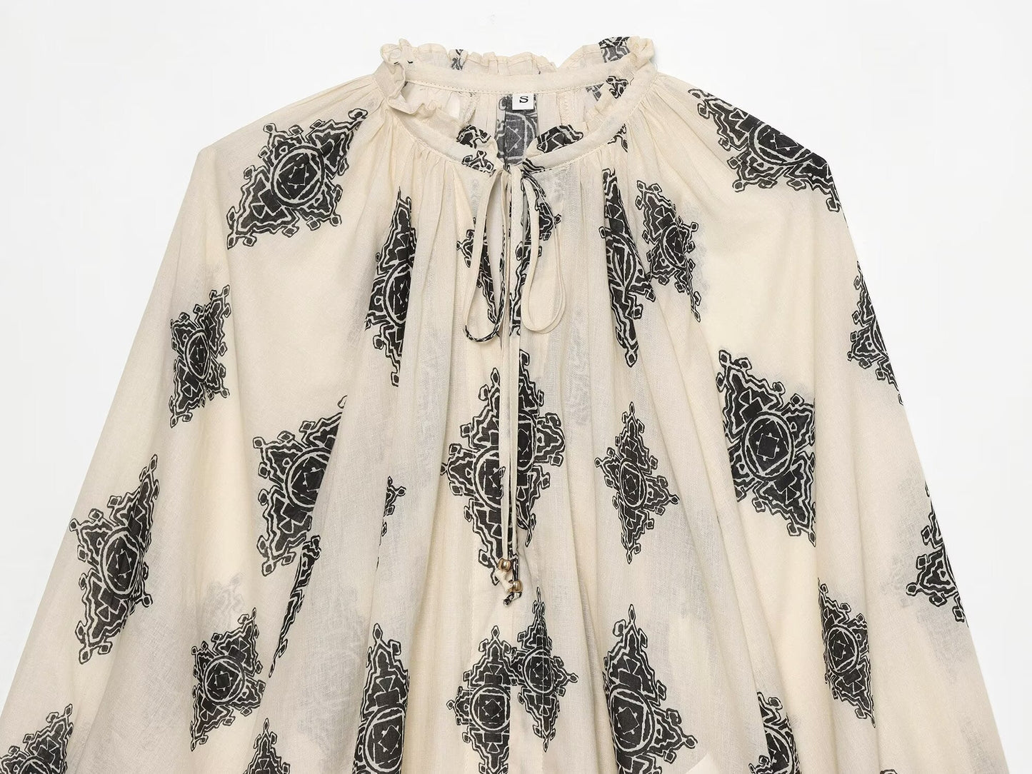Women's oversized lantern sleeve printed top